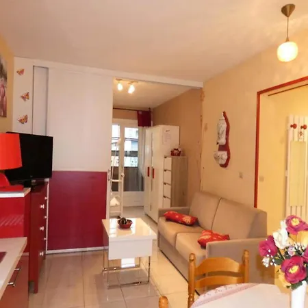 Studio For 4 People *
